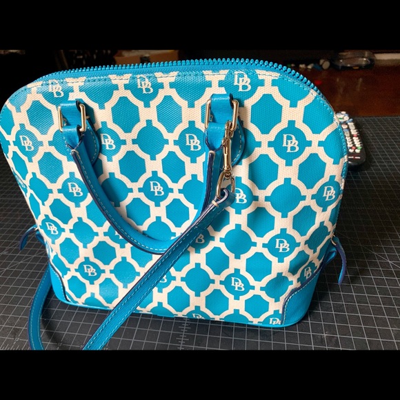 Authentic Dooney and Bourke 2-way Bag - Picture 3 of 8